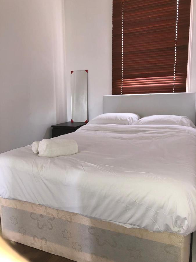 Apartment Pleasant Two Bed-Room Flat Near Portobello Market